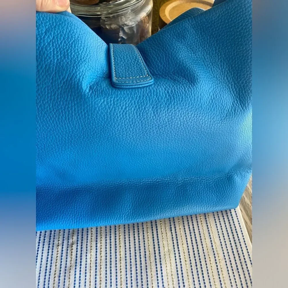 Dooney & Bourke Blue  Pebble Grain Leather Large  Logo Lock Sac
